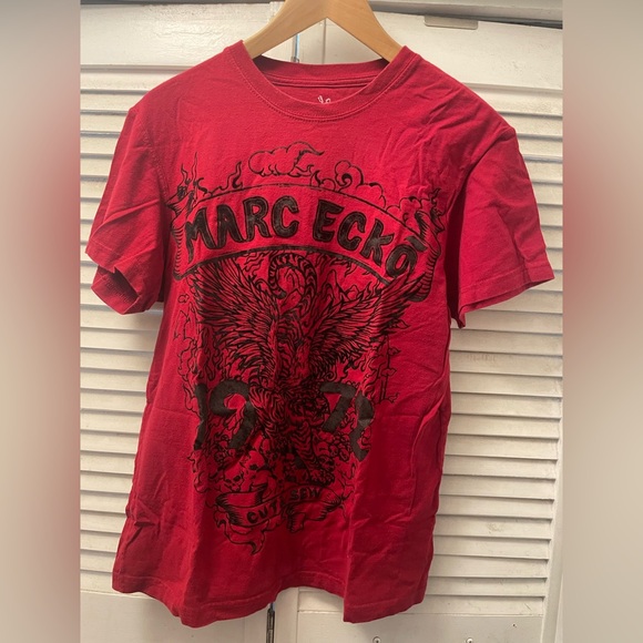 Marc Ecko Bold Red Graphic Tee - Picture 1 of 3
